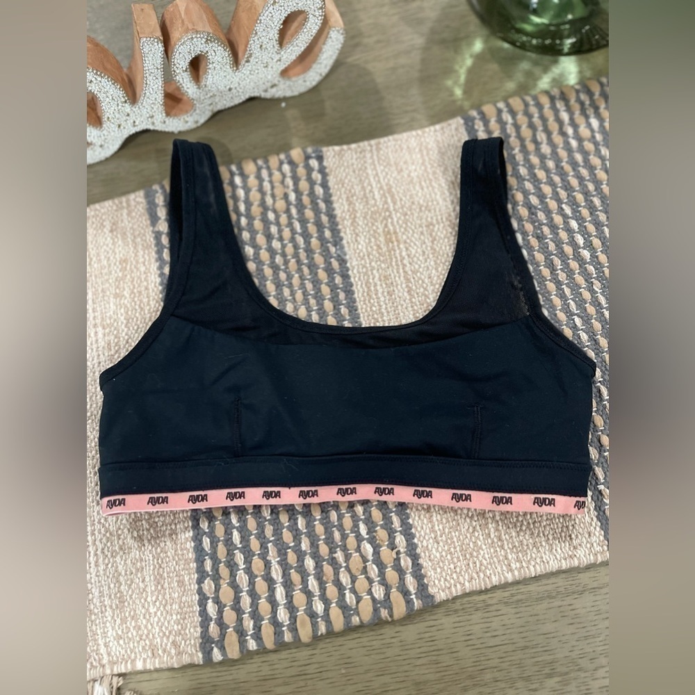 Ayda The Gwen Mesh Black Sports Bra Women’s Size M